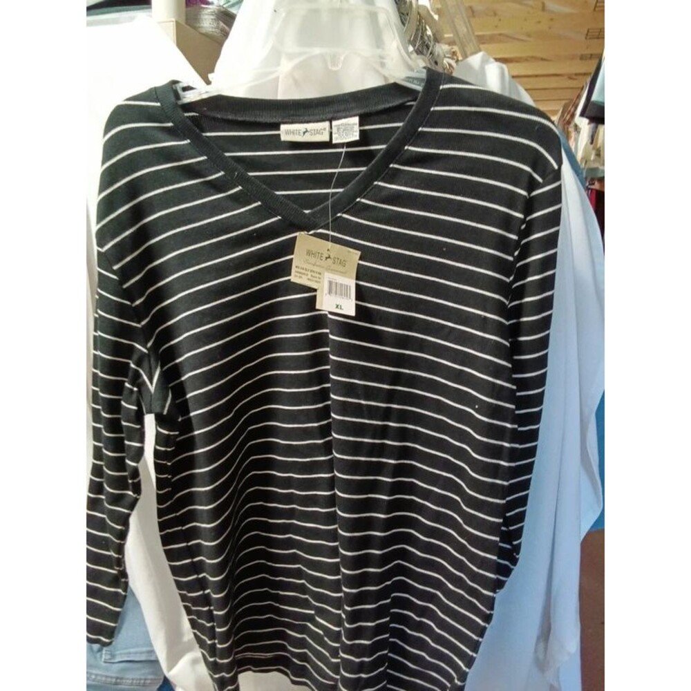 NW-1 White Stag pull over shirt